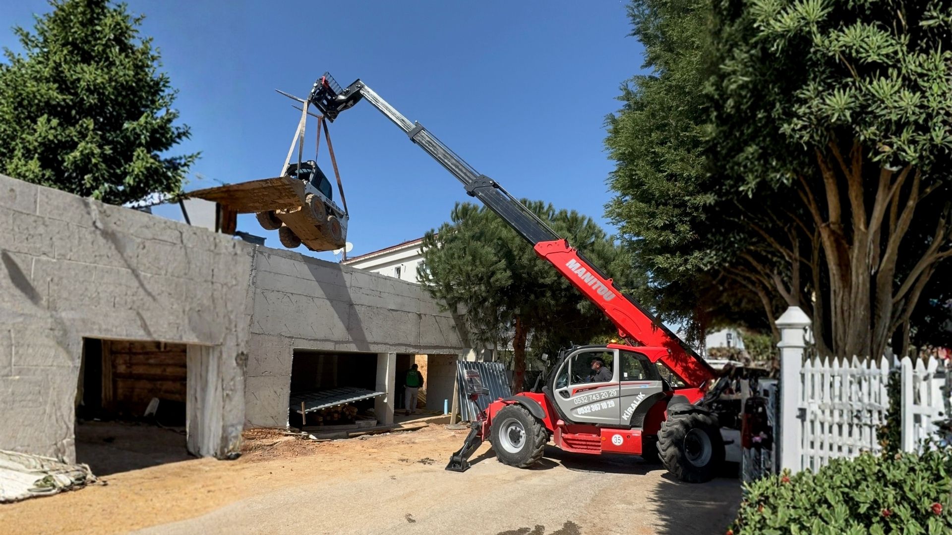 Forklift depo içi malzeme taşıma