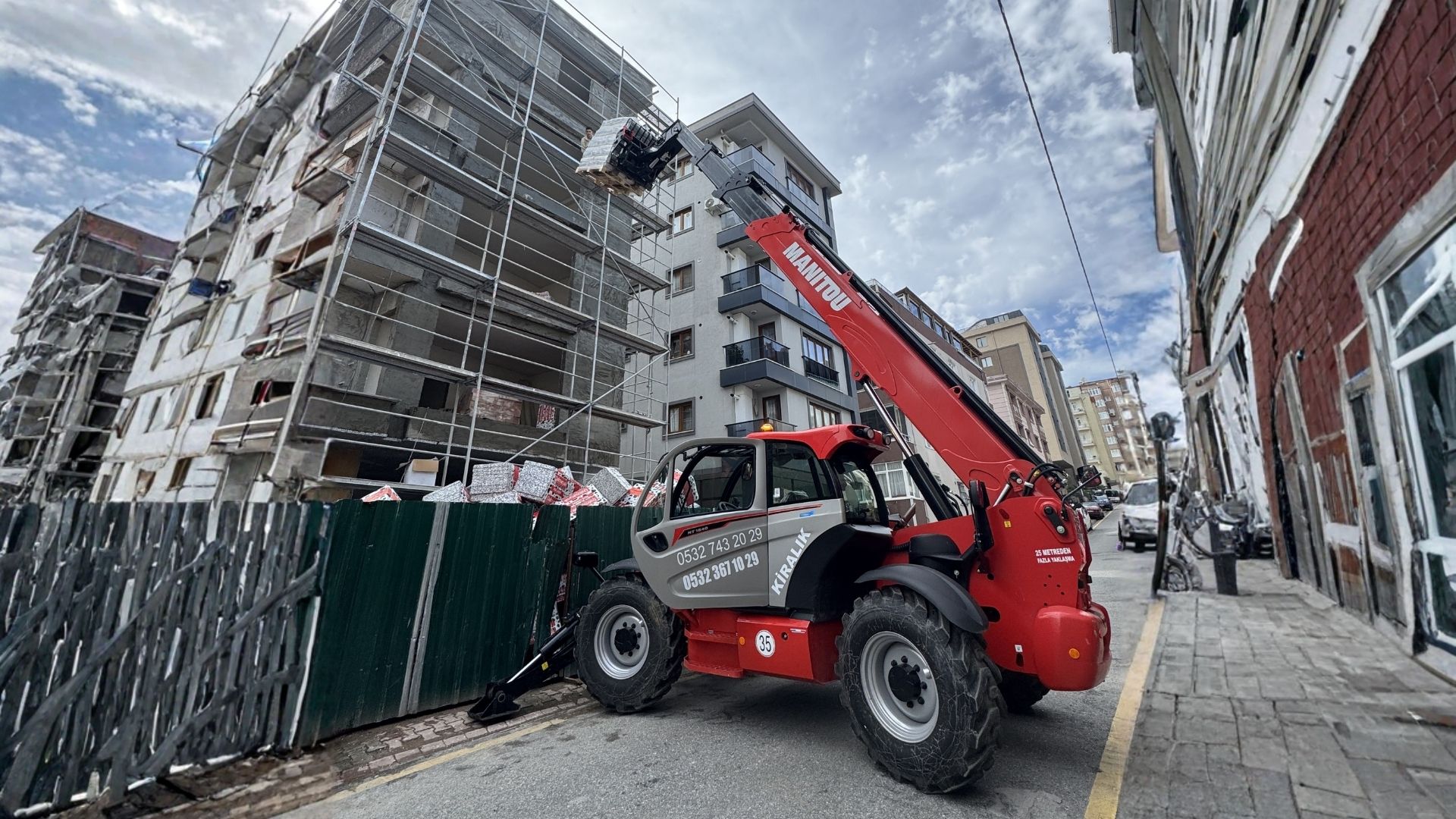 Manitou ile ağır yük kaldırma